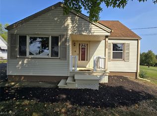 508 Trump Ave NE, East Canton, OH