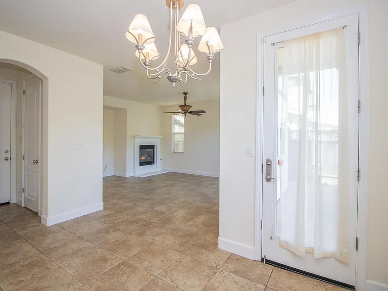 6239 Newhaven Ln — Photo 15