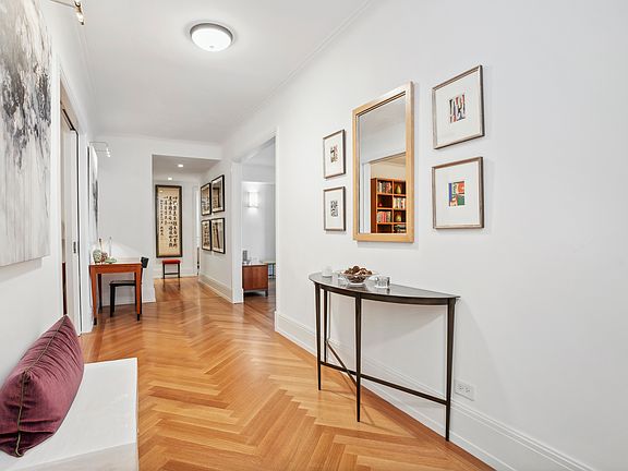 3rd image of 40 E 66th St APT 7C