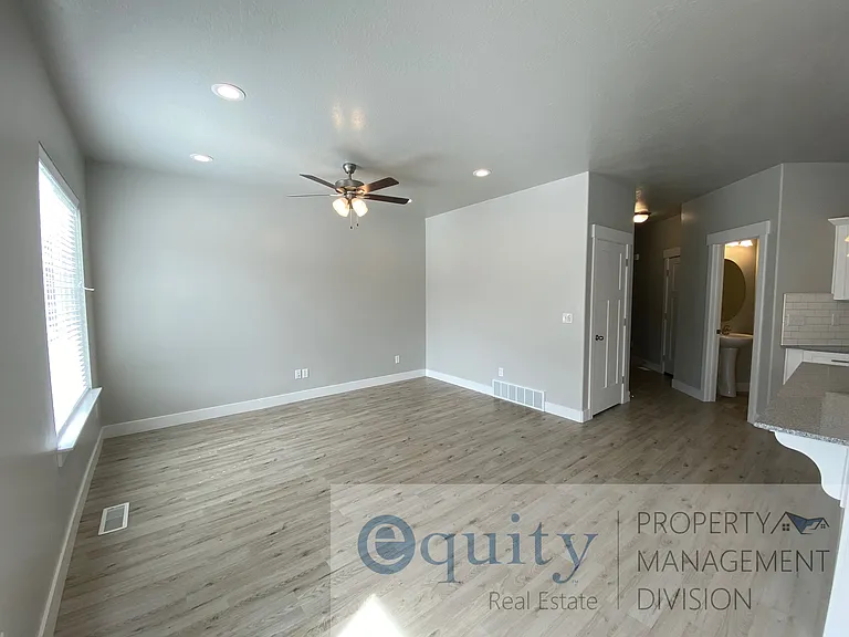 16102 S Truss Dr #335 — Photo 6