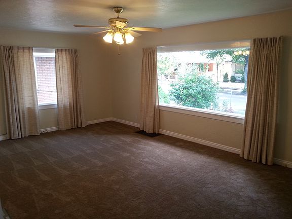 5th image of 131 E Edith Ave