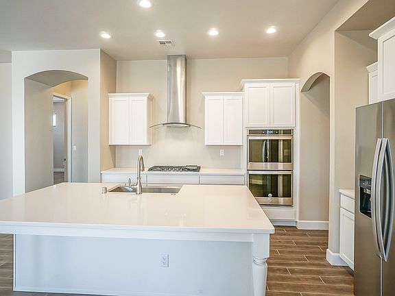 Kitchen- Victoria Lomas Encantadas