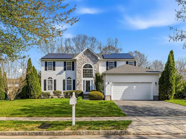 262 Churchill Dr, Egg Harbor Township, NJ 08234