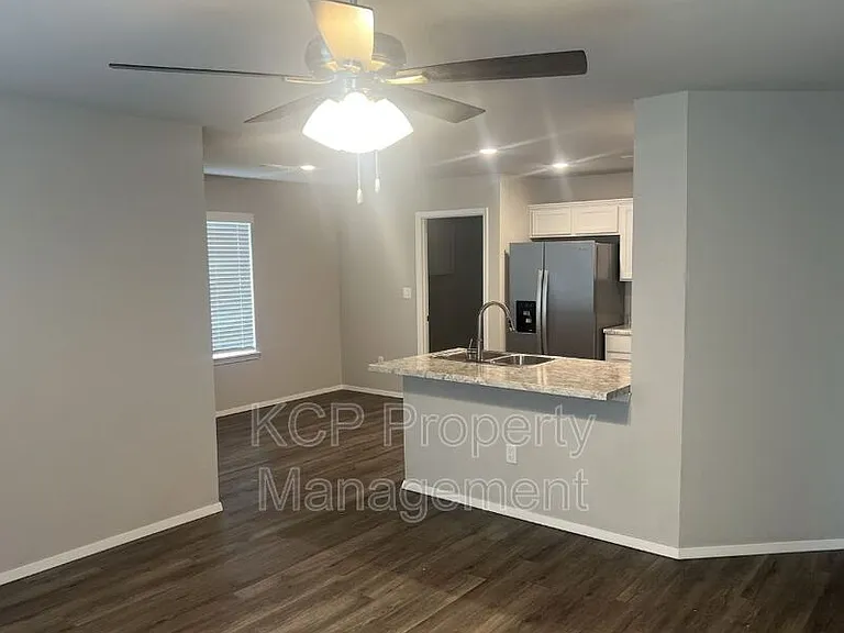 10632 Pine Way — Photo 3
