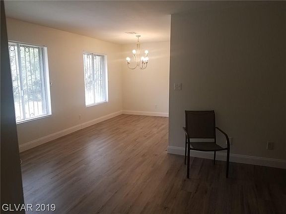 5th image of 4663 Monterey Cir Unit 1