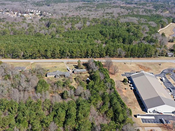 5th image of 1645 Hemphill Rd