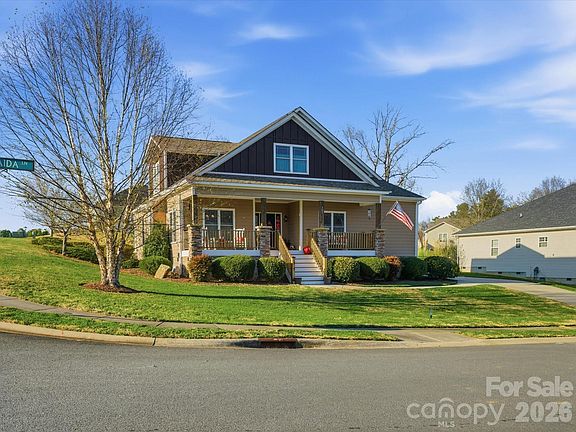 3rd image of 307 Jaida Ln