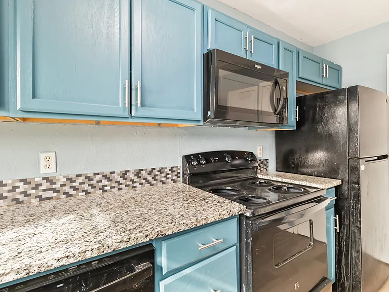 7104 Glen Mist — Photo 27