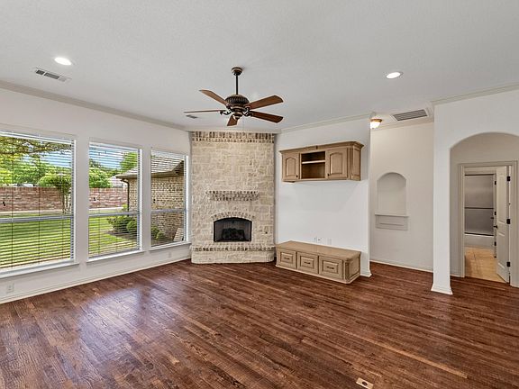 5th image of 7036 Ridge Crest Dr