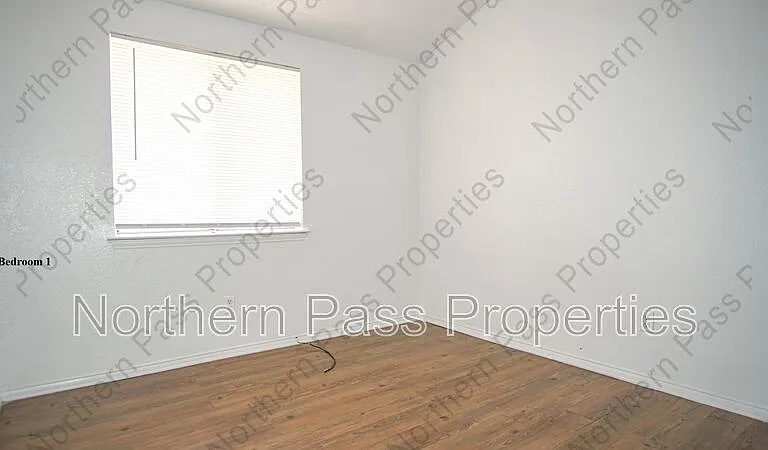 2100 Robert Wynn St — Photo 9