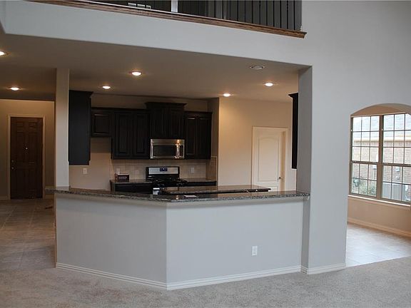 5th image of 2121 Gregory Creek Dr