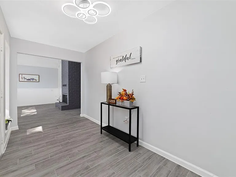 22122 Woodrose Dr — Photo 8