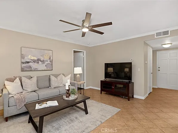 1071 Shadowridge Dr Unit 59, Vista, CA 92081