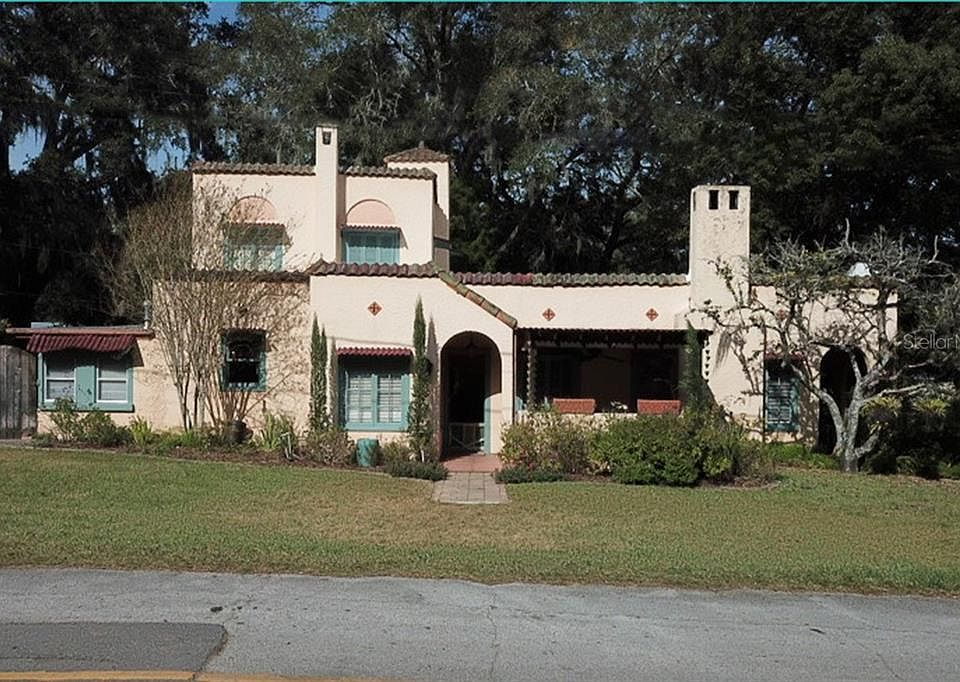 1st image of 490 SE 32nd Ave