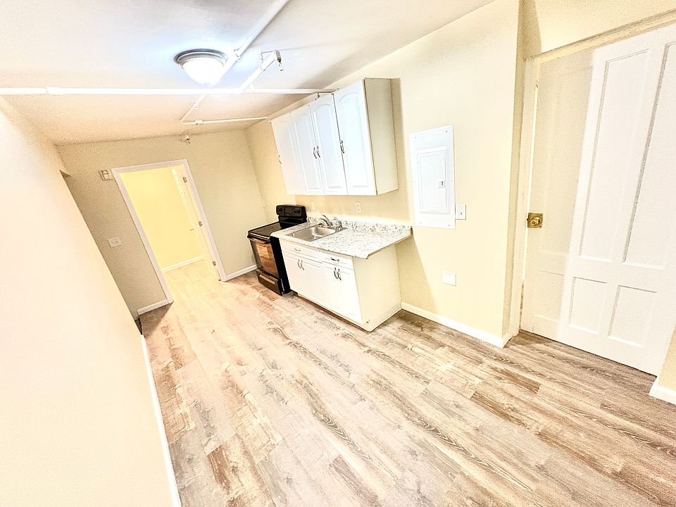 1st image of 133 W Main St Unit 1D