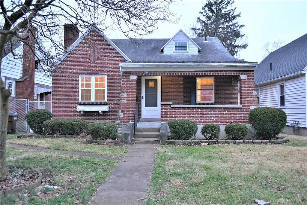 3953 Old Riverside Dr photo 1