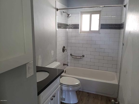 5th image of 909 E Marlette Ave APT 4