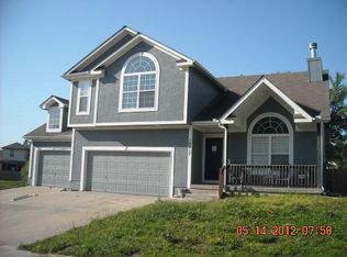 19417 E 14th St, Independence, MO 64056