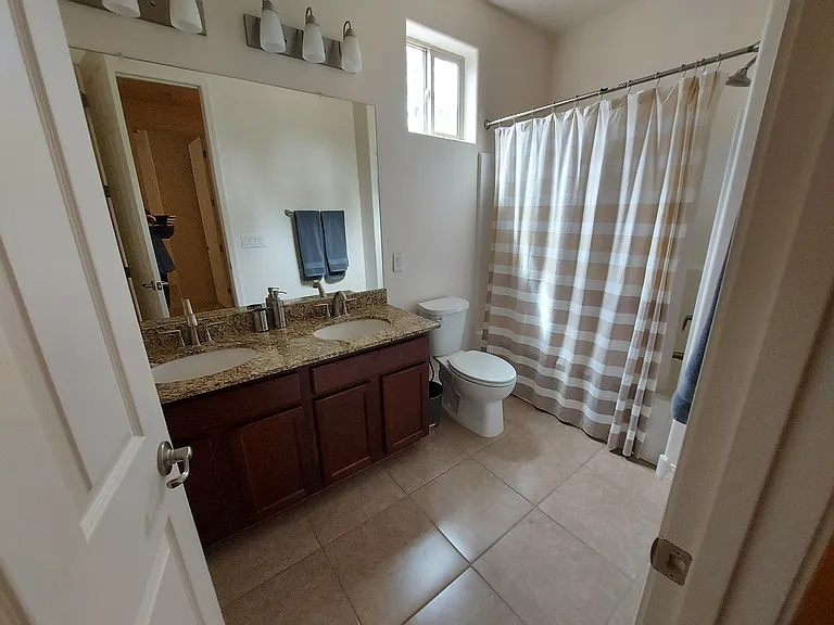 2868 W Presidio Dr — Photo 11