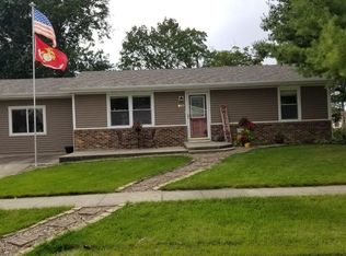 837 E 15th St N, Newton, IA 50208