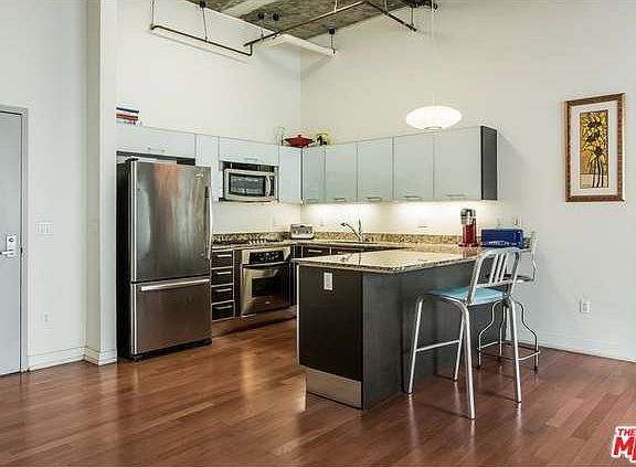 2nd image of 645 W 9th St APT 714