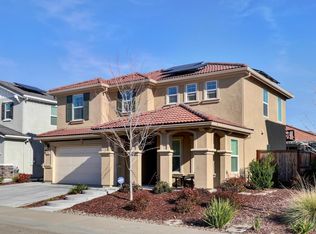9983 Asilomar Ln, Elk Grove, CA 95757