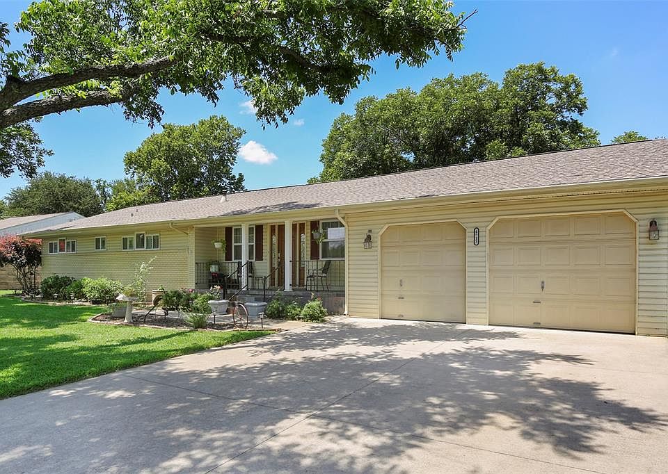 1st image of 4713 Holiday Ln E