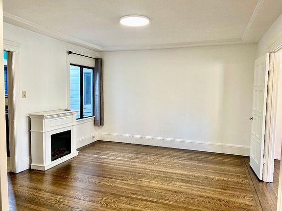 4th image of 1527 Ulloa St