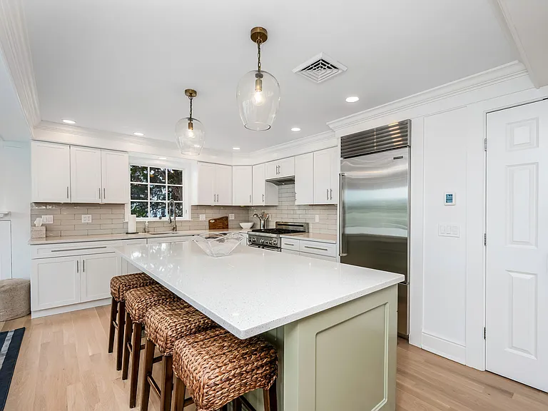 81 Roton Ave — Photo 10