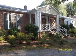 406 Nottingham Rd, Greensboro, NC 27408