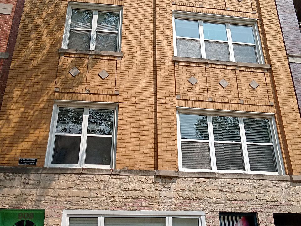 1st image of 909 N Damen Ave APT 2
