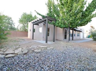 4241 Vuelta Colorada, Santa Fe, NM 87507