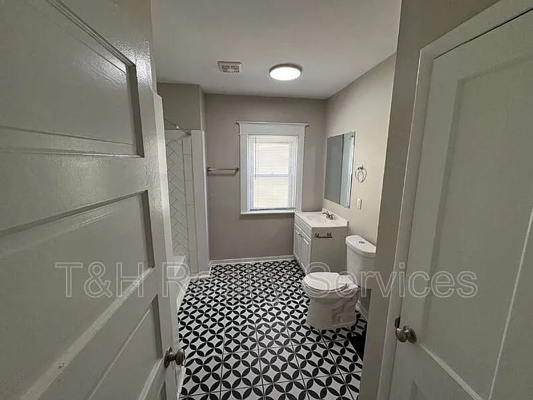 22 E Parkview Ave — Photo 19