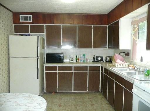 2nd image of 705 Michigan St