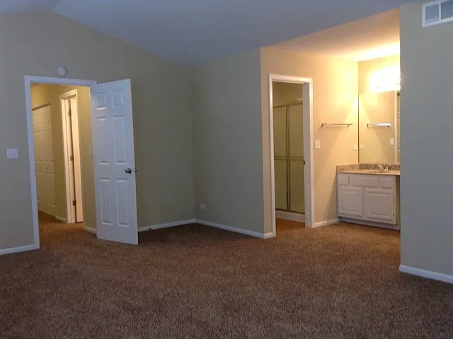 223 Magnolia Dr — Photo 9