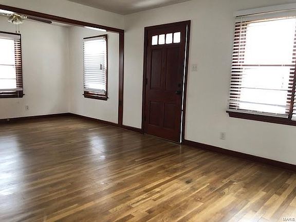 3rd image of 10728 Saint Stephen Ln
