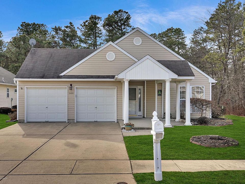 1st image of 600 Waterford Dr