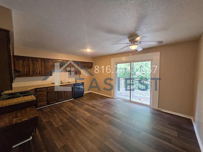 11335 E 72nd St — Photo 5