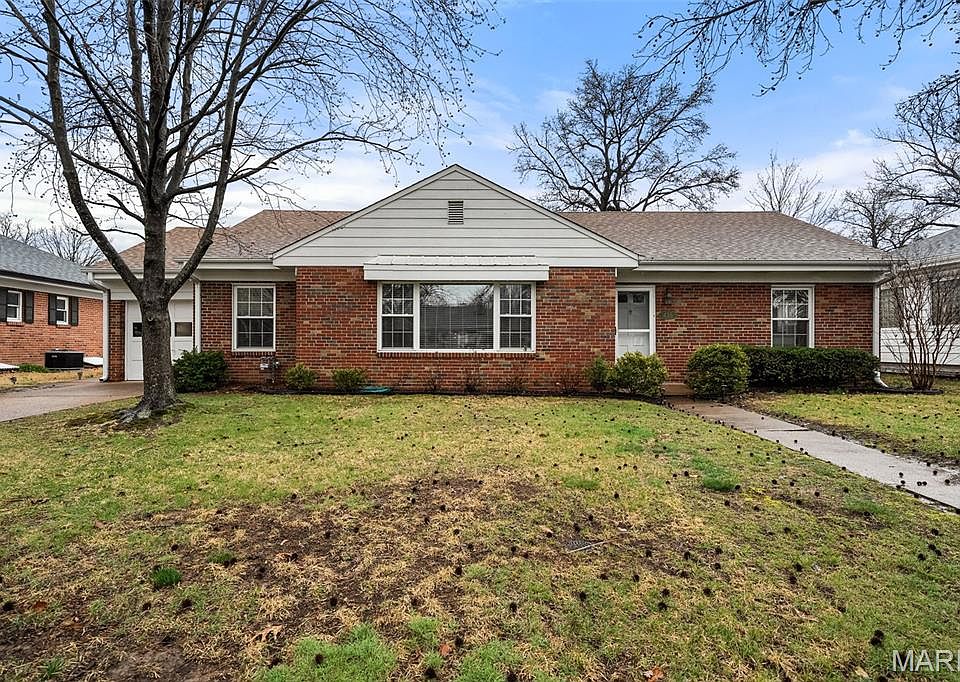 1st image of 435 Hampshire Ct