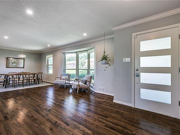 3rd image of 1606 Trailridge Dr