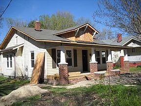 2nd image of 8 Jones Ave
