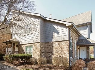 11 Foxcroft Rd APT 207, Naperville, IL 60565