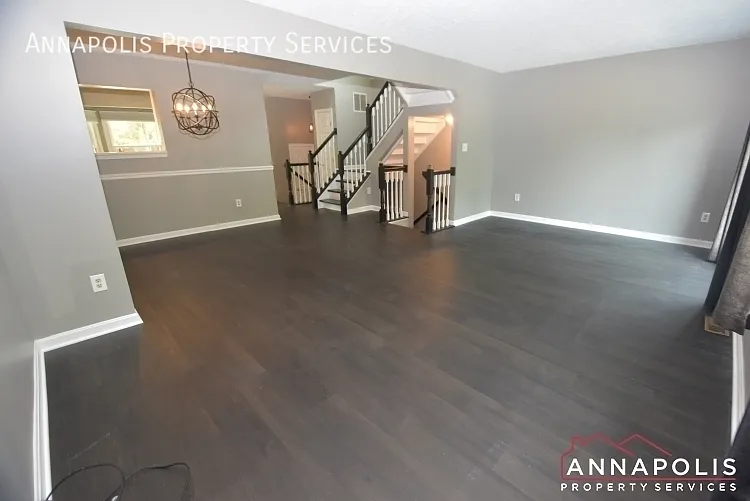 1629 Elkwood Ct — Photo 8