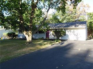 60 New Rd, Kendall Park, NJ 08824