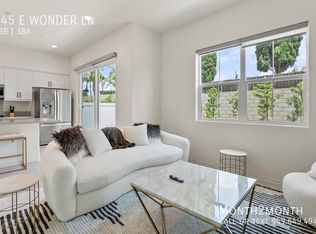 945 Wonder Ln, Glendora, CA 91740