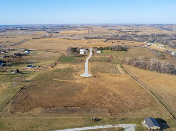 9 Stoneridge Ct, Council Bluffs, IA 51503
