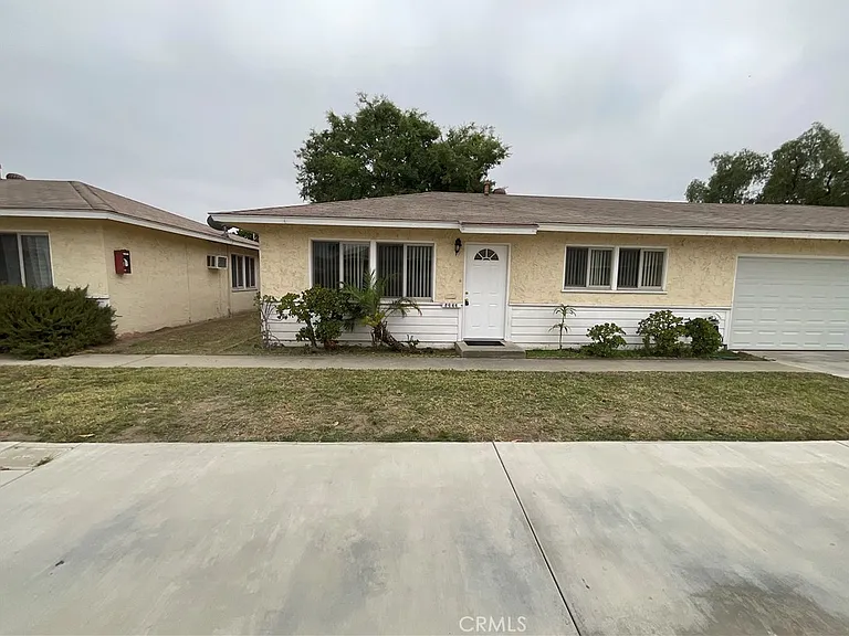 8644 Watson St — Photo 2