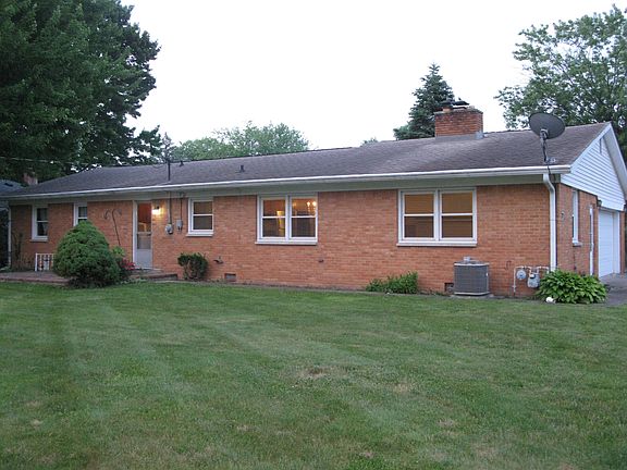 3rd image of 1575 Hardin Ct