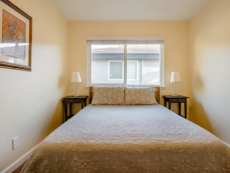 271 Sharp Cir #4 — Photo 5