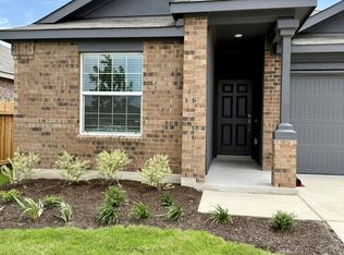 106 Camargue Dr, Hutto, TX 78634